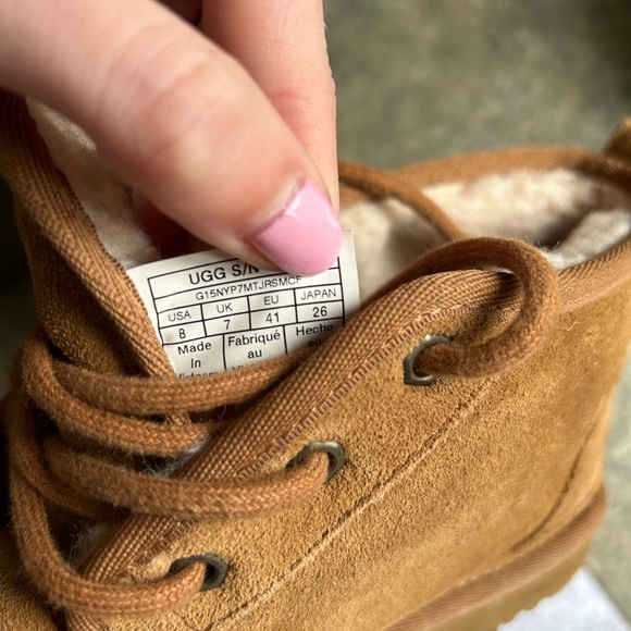 Men’s Neumel Uggs - Picture 2 of 6